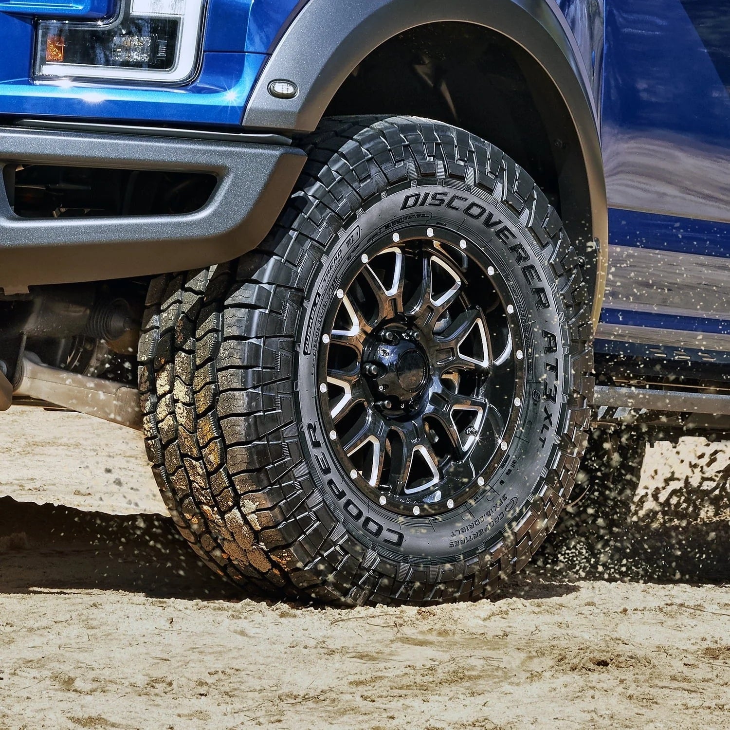 Cooper Discoverer AT3 XLT All-Terrain Tire 285/75R16, 10-ply, E – suitable for light commercial vehicles and Hummer H3 models